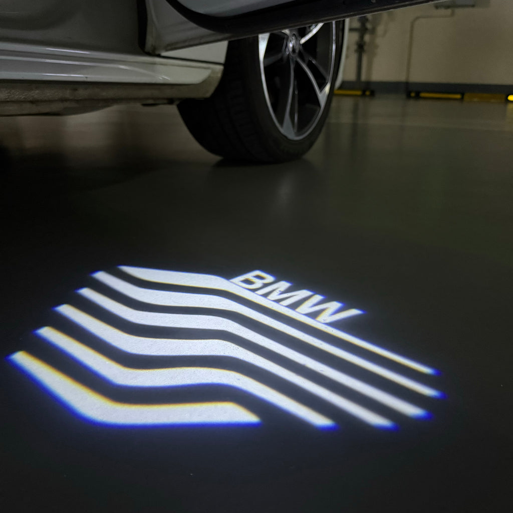 BMW M3 LOGO PROJECTOR LIGHTS Nr.24 (الكمية 1 = 1 مجموعة / 2 أضواء باب)