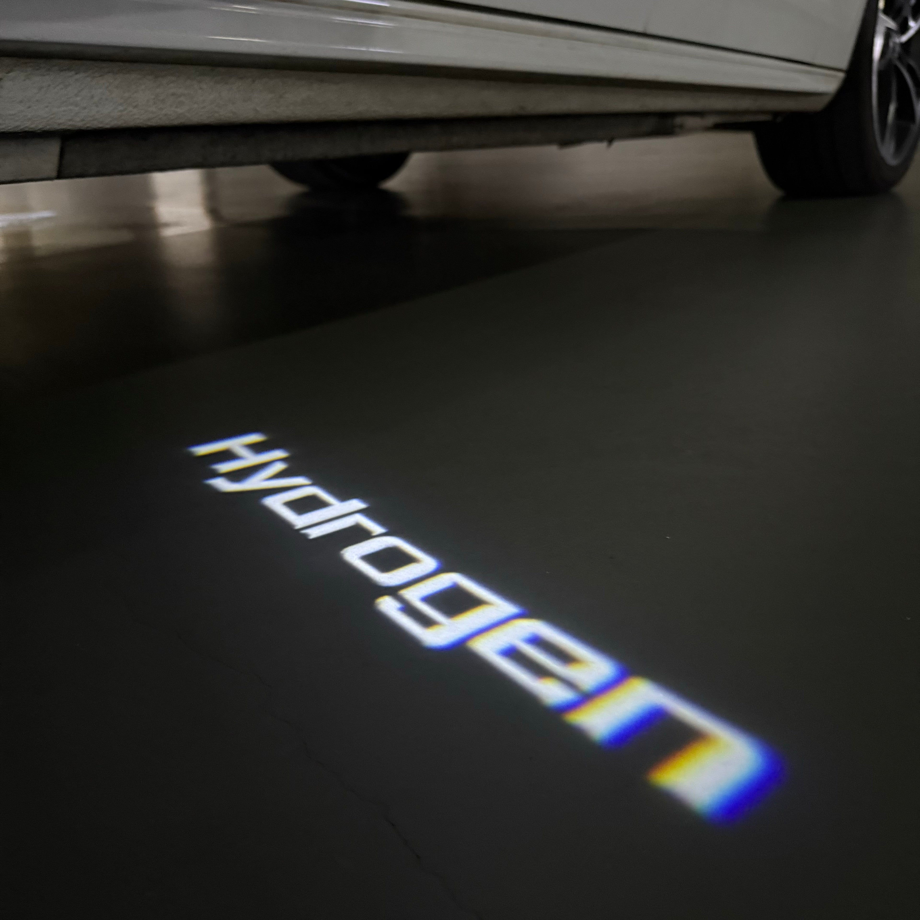 BMW M3 LOGO PROJECTOR LIGHTS Nr.24 (الكمية 1 = 1 مجموعة / 2 أضواء باب)