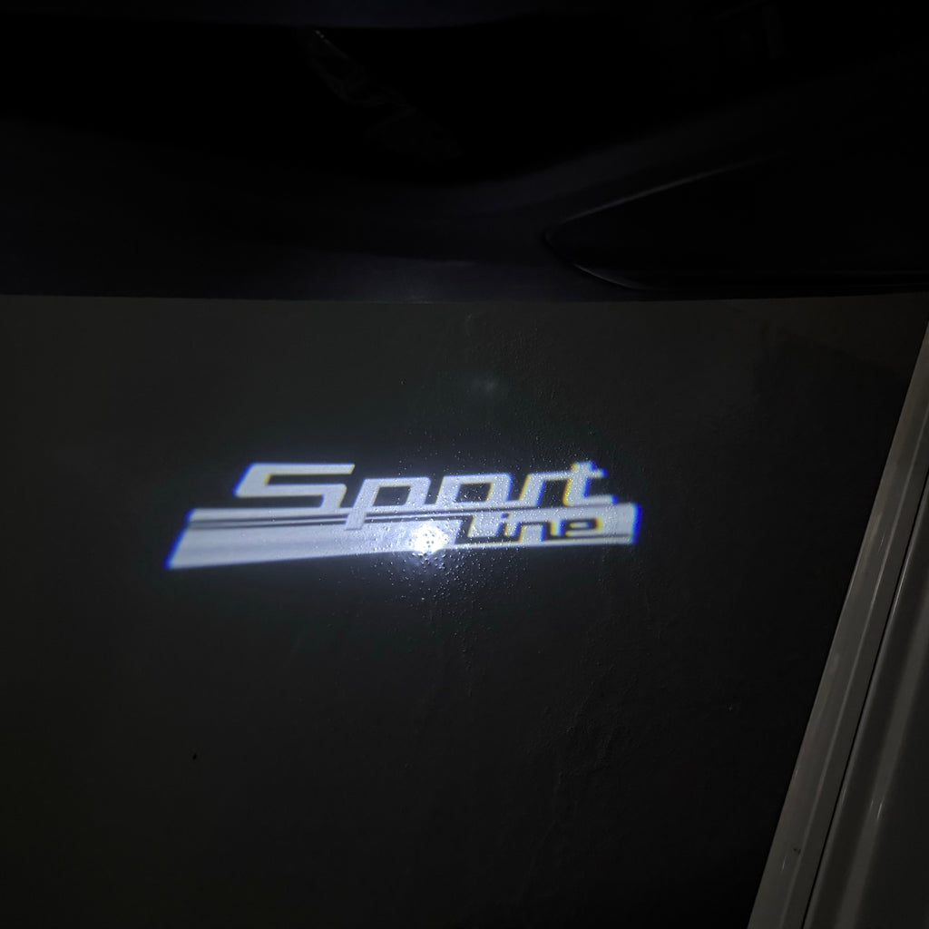 BMW M3 LOGO PROJECTOR LIGHTS Nr.24 (الكمية 1 = 1 مجموعة / 2 أضواء باب)