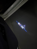 BMW M3 LOGO PROJECTOR LIGHTS Nr.24 (الكمية 1 = 1 مجموعة / 2 أضواء باب)