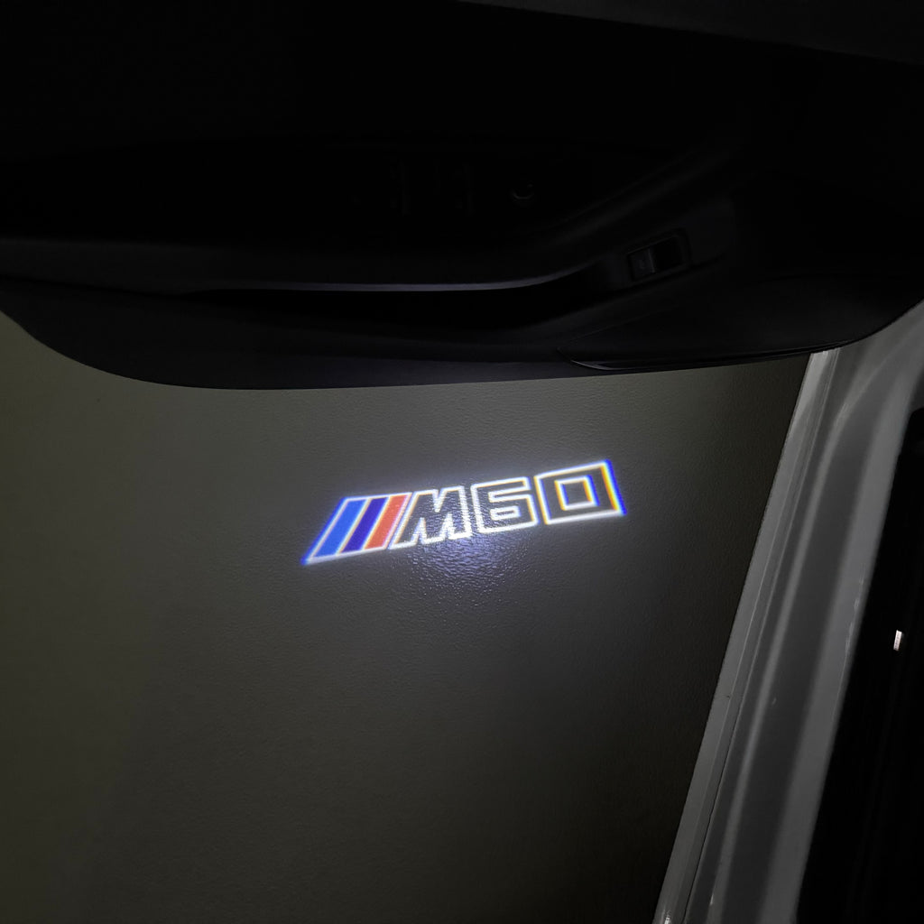 BMW M3 LOGO PROJECTOR LIGHTS Nr.24 (الكمية 1 = 1 مجموعة / 2 أضواء باب)