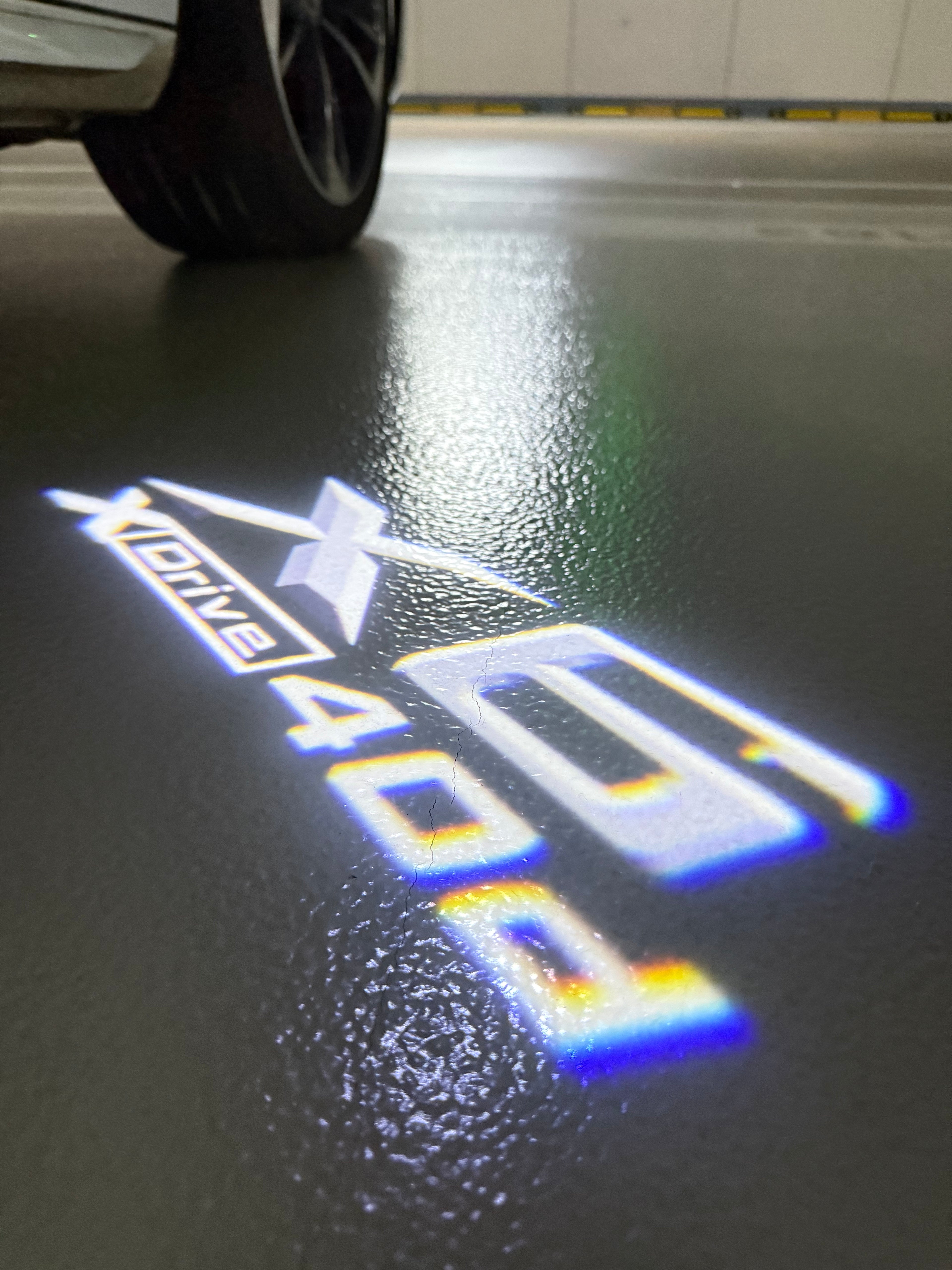 BMW M3 LOGO PROJECTOR LIGHTS Nr.24 (الكمية 1 = 1 مجموعة / 2 أضواء باب)