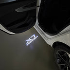 BMW M3 LOGO PROJECTOR LIGHTS Nr.24 (الكمية 1 = 1 مجموعة / 2 أضواء باب)