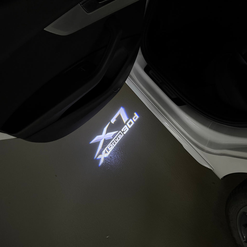 BMW M3 LOGO PROJECTOR LIGHTS Nr.24 (الكمية 1 = 1 مجموعة / 2 أضواء باب)