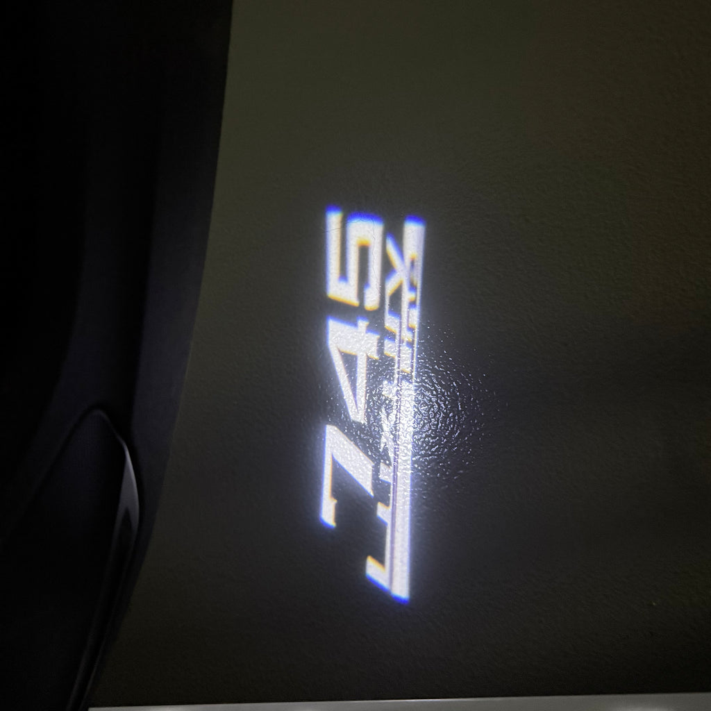 BMW M3 LOGO PROJECTOR LIGHTS Nr.24 (الكمية 1 = 1 مجموعة / 2 أضواء باب)