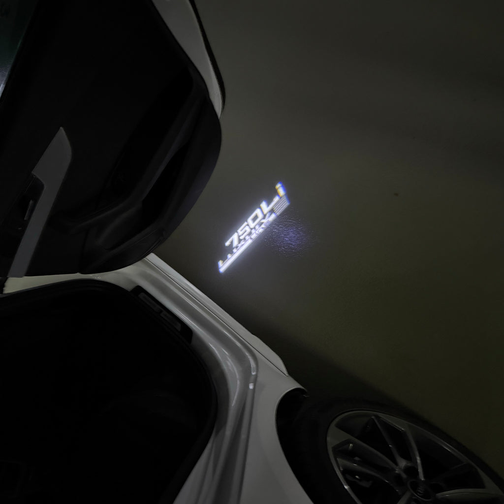 BMW M3 LOGO PROJECTOR LIGHTS Nr.24 (الكمية 1 = 1 مجموعة / 2 أضواء باب)
