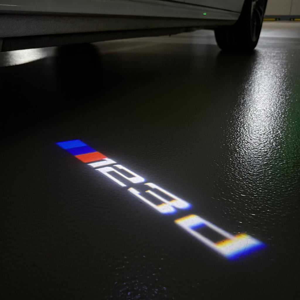 BMW M3 LOGO PROJECTOR LIGHTS Nr.24 (الكمية 1 = 1 مجموعة / 2 أضواء باب)