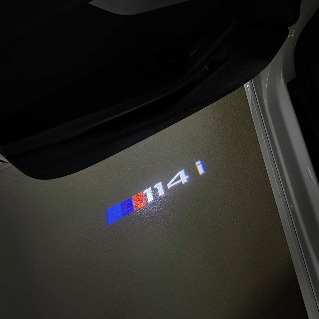 BMW M3 LOGO PROJECTOR LIGHTS Nr.24 (الكمية 1 = 1 مجموعة / 2 أضواء باب)
