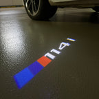 BMW M3 LOGO PROJECTOR LIGHTS Nr.24 (الكمية 1 = 1 مجموعة / 2 أضواء باب)