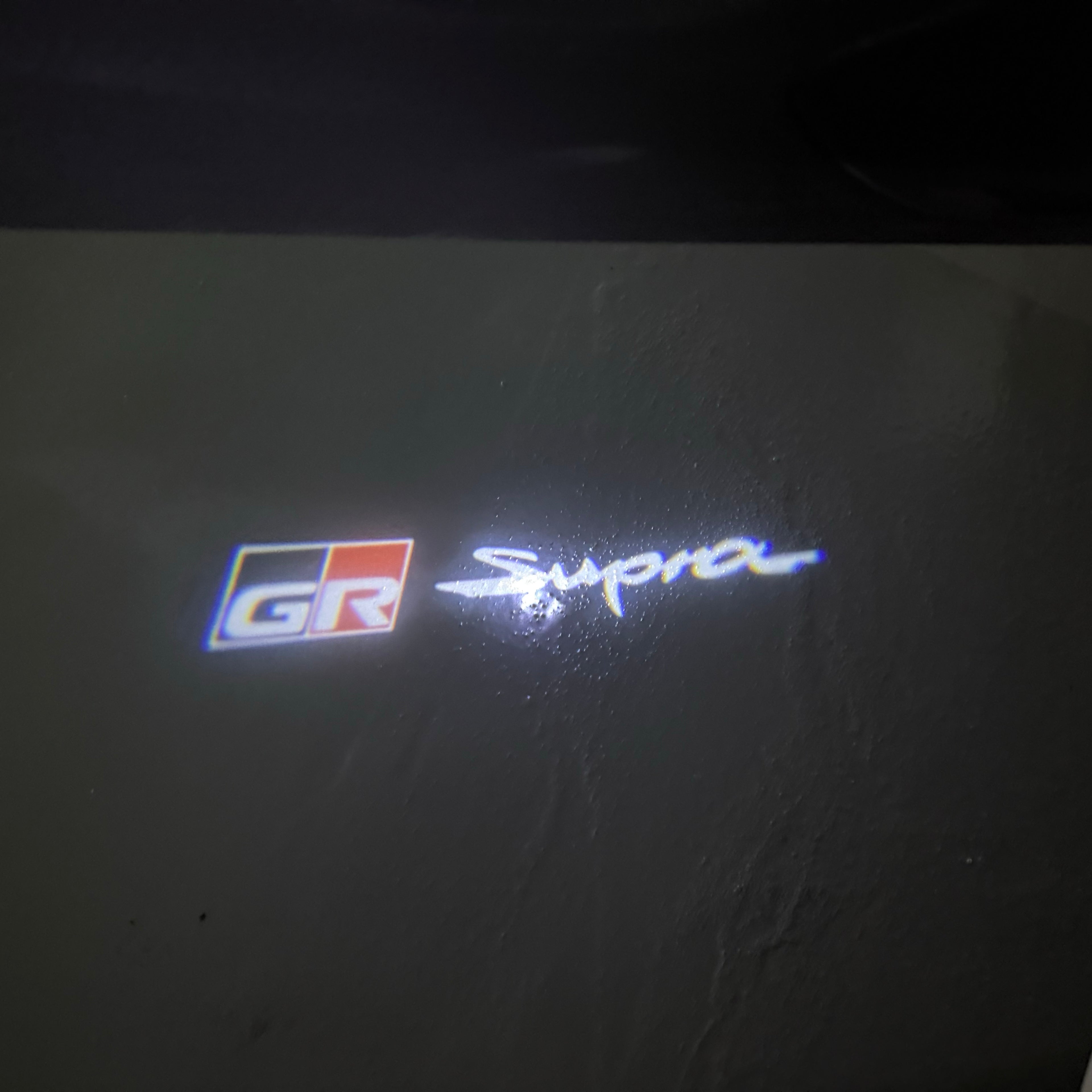 TOYOTA  SUPRA   LOGO PROJECROTR LIGHTS  (quantity 1 = 1 sets/2 door lights) Nr.0G38