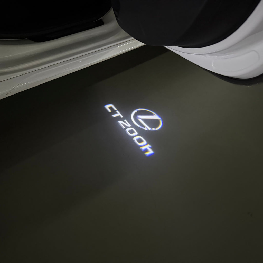 LEXUS LOGO PROJECTOR LIGHTS Nr.01 (الكمية 1 = 1 مجموعة / 2 أضواء باب)
