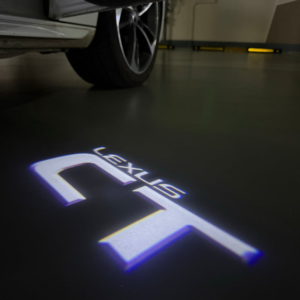 LEXUS LOGO PROJECTOR LIGHTS Nr.01 (الكمية 1 = 1 مجموعة / 2 أضواء باب)