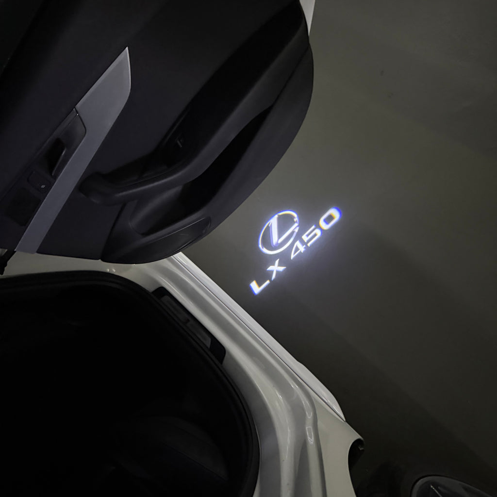 LEXUS LOGO PROJECTOR LIGHTS Nr.01 (الكمية 1 = 1 مجموعة / 2 أضواء باب)