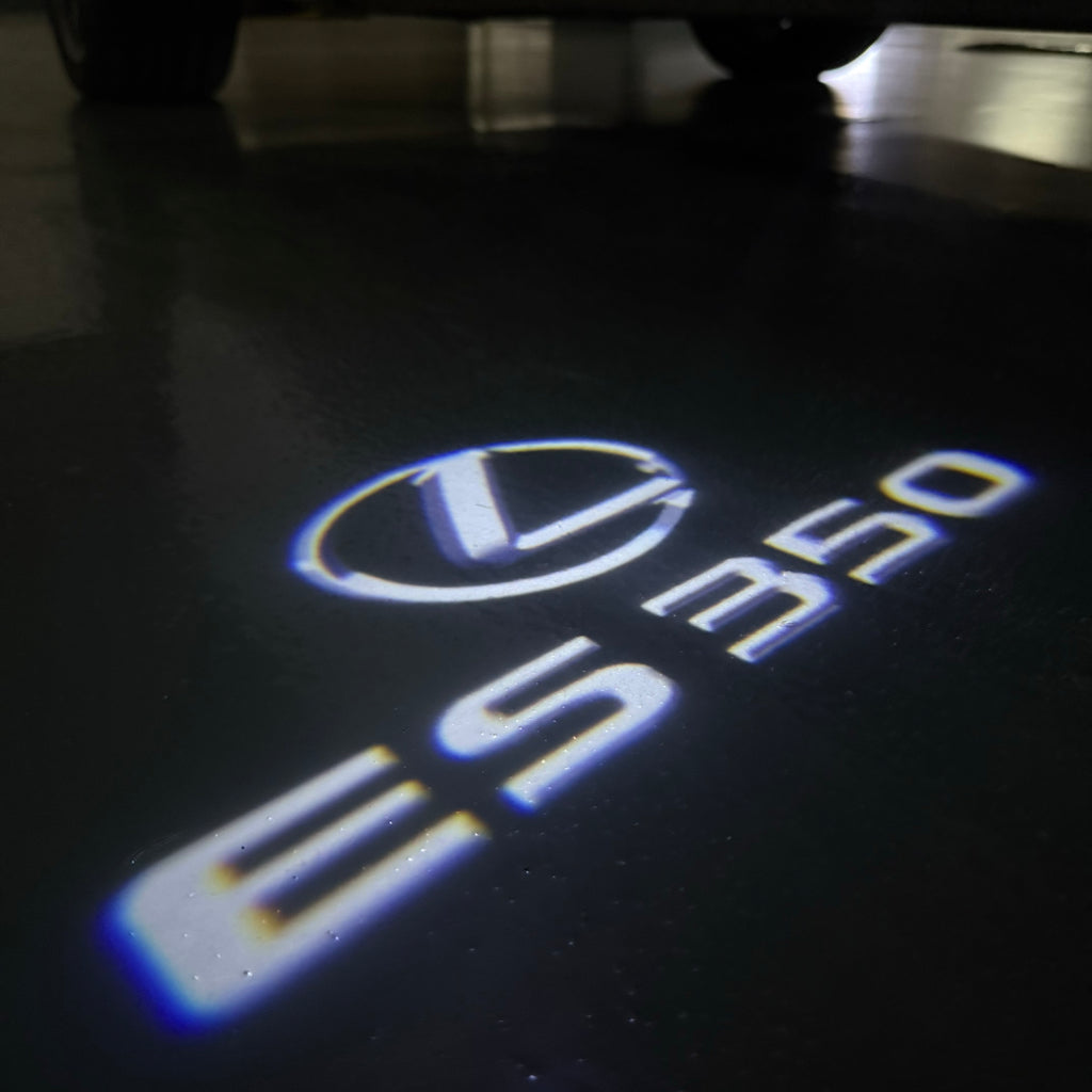 LEXUS LOGO PROJECTOR LIGHTS Nr.01 (الكمية 1 = 1 مجموعة / 2 أضواء باب)