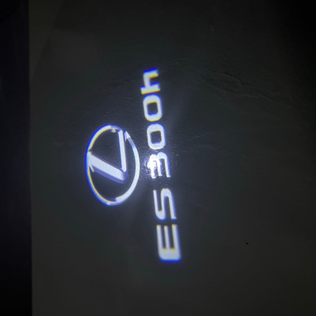 LEXUS LOGO PROJECTOR LIGHTS Nr.01 (الكمية 1 = 1 مجموعة / 2 أضواء باب)