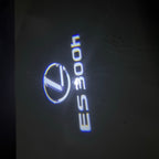 LEXUS LOGO PROJECTOR LIGHTS Nr.01 (الكمية 1 = 1 مجموعة / 2 أضواء باب)