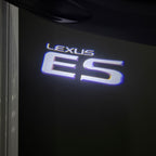 LEXUS LOGO PROJECTOR LIGHTS Nr.01 (الكمية 1 = 1 مجموعة / 2 أضواء باب)