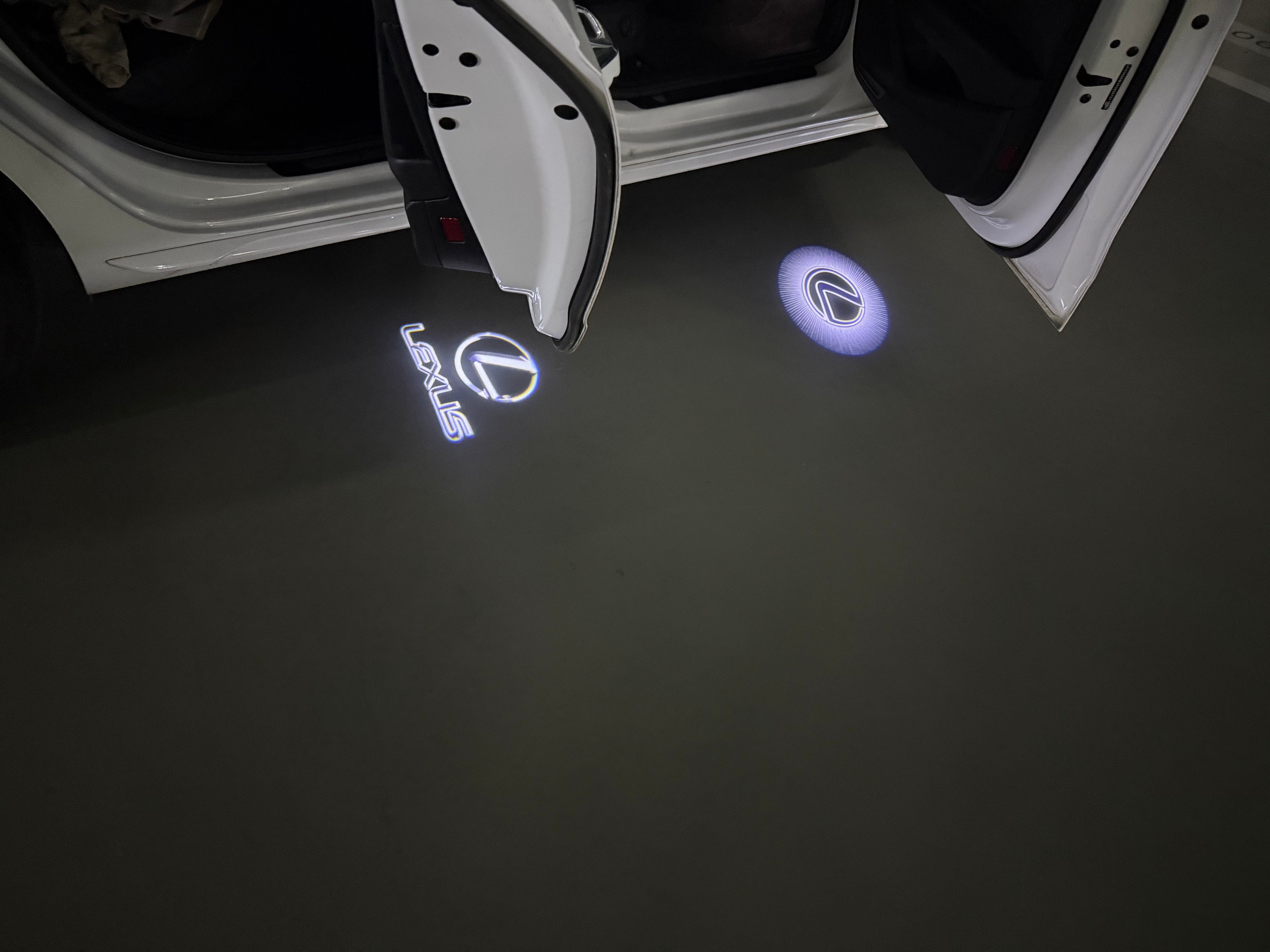 LEXUS Original LOGO PROJECROTR LIGHTS (quantity 1 = 1 sets/2 door lights)Nr.01a42