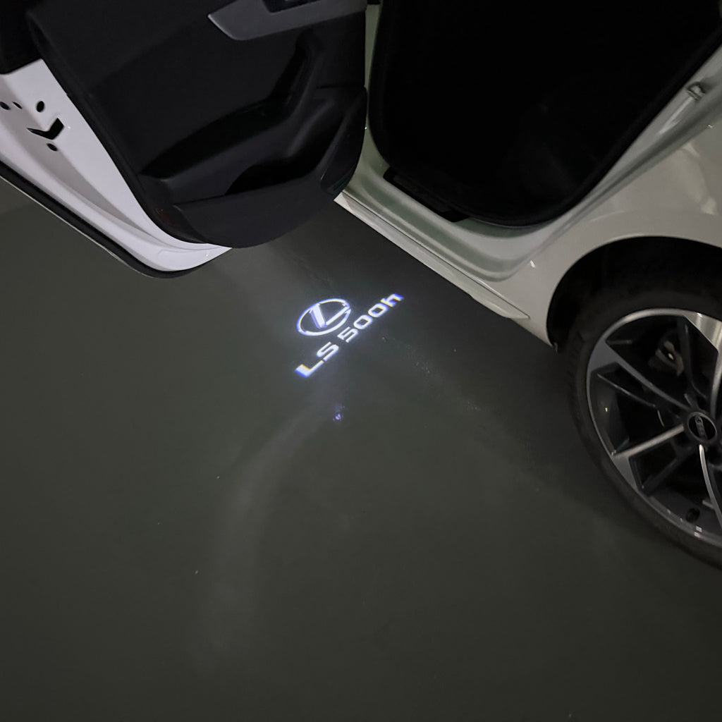 LEXUS LOGO PROJECTOR LIGHTS Nr.01 (الكمية 1 = 1 مجموعة / 2 أضواء باب)