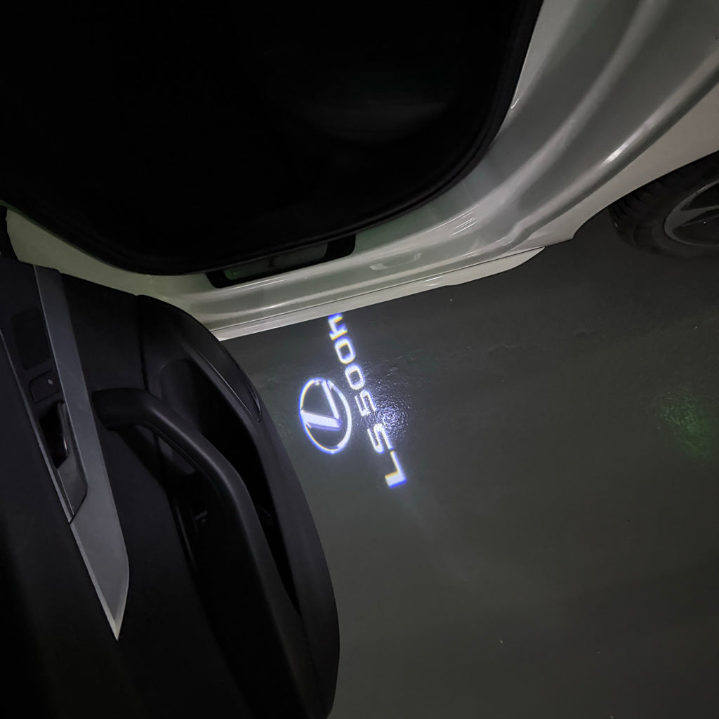 LEXUS LOGO PROJECTOR LIGHTS Nr.01 (الكمية 1 = 1 مجموعة / 2 أضواء باب)