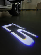 LEXUS LOGO PROJECTOR LIGHTS Nr.01 (الكمية 1 = 1 مجموعة / 2 أضواء باب)