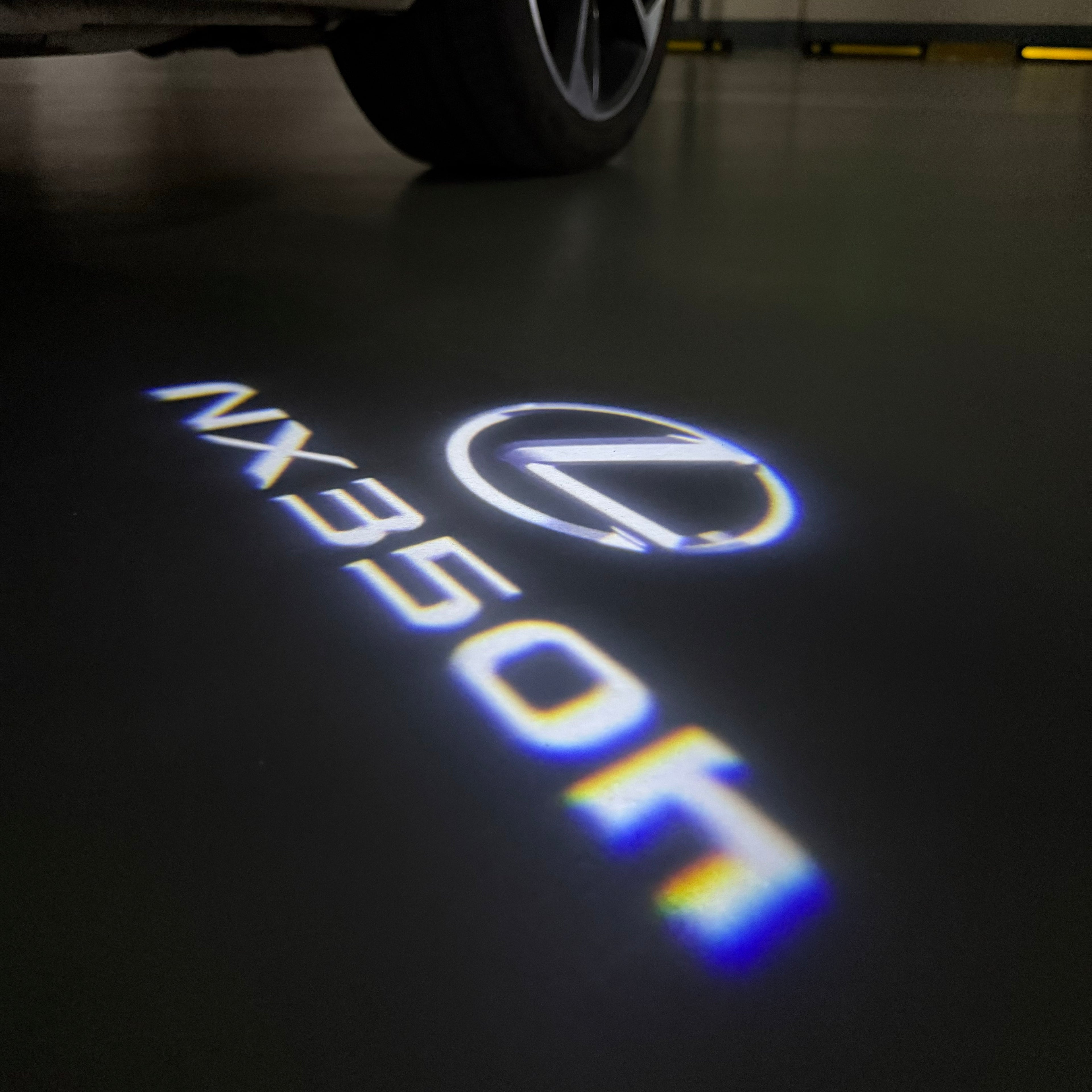 LEXUS LOGO PROJECTOR LIGHTS Nr.01 (الكمية 1 = 1 مجموعة / 2 أضواء باب)