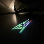 BMW M3 LOGO PROJECTOR LIGHTS Nr.24 (الكمية 1 = 1 مجموعة / 2 أضواء باب)
