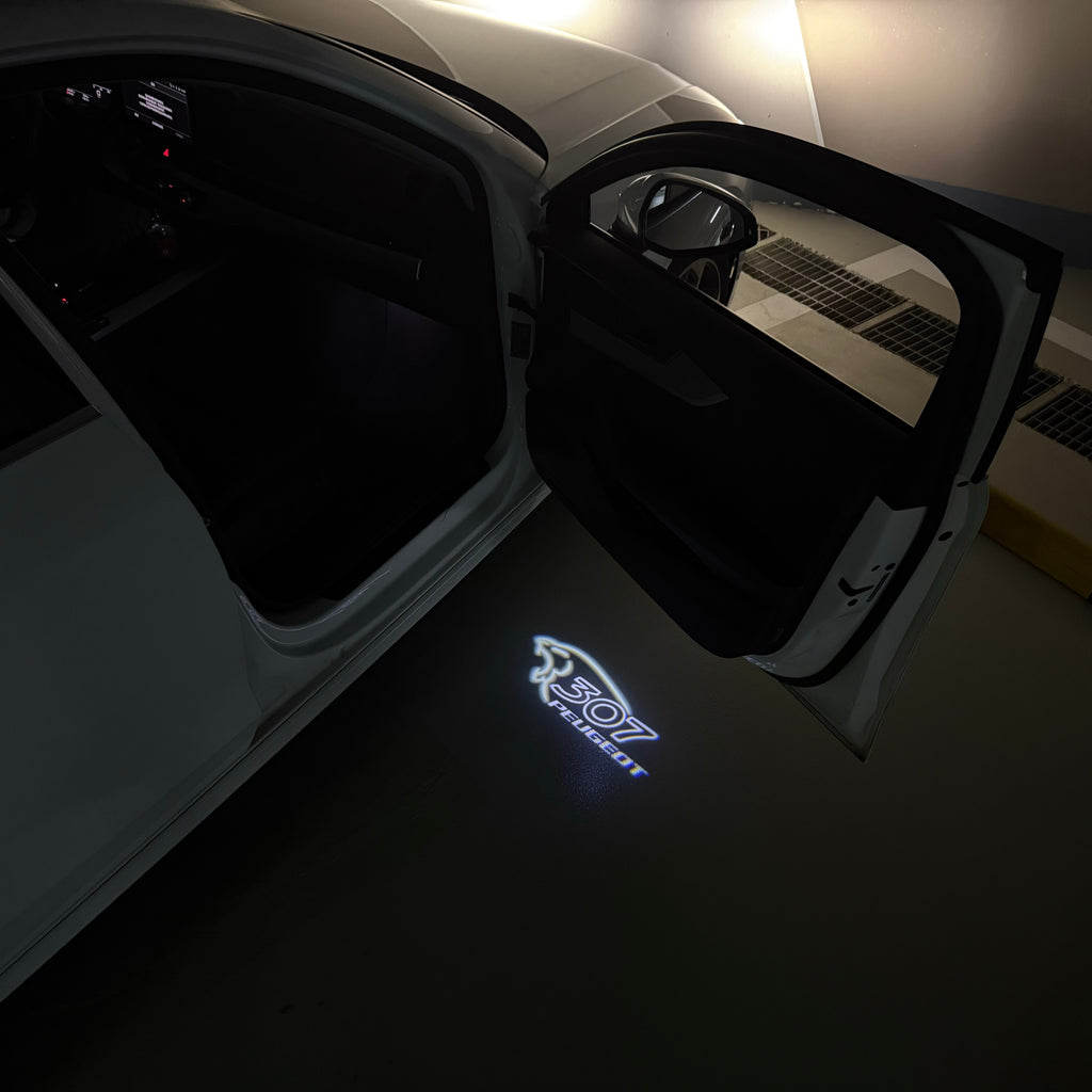 BMW M3 LOGO PROJECTOR LIGHTS Nr.24 (الكمية 1 = 1 مجموعة / 2 أضواء باب)