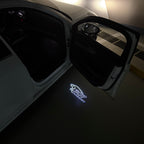 BMW M3 LOGO PROJECTOR LIGHTS Nr.24 (الكمية 1 = 1 مجموعة / 2 أضواء باب)
