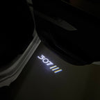 BMW M3 LOGO PROJECTOR LIGHTS Nr.24 (الكمية 1 = 1 مجموعة / 2 أضواء باب)