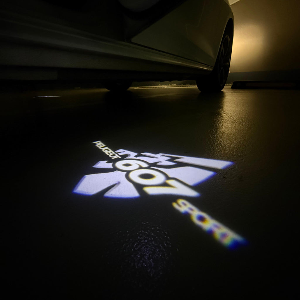 BMW M3 LOGO PROJECTOR LIGHTS Nr.24 (الكمية 1 = 1 مجموعة / 2 أضواء باب)