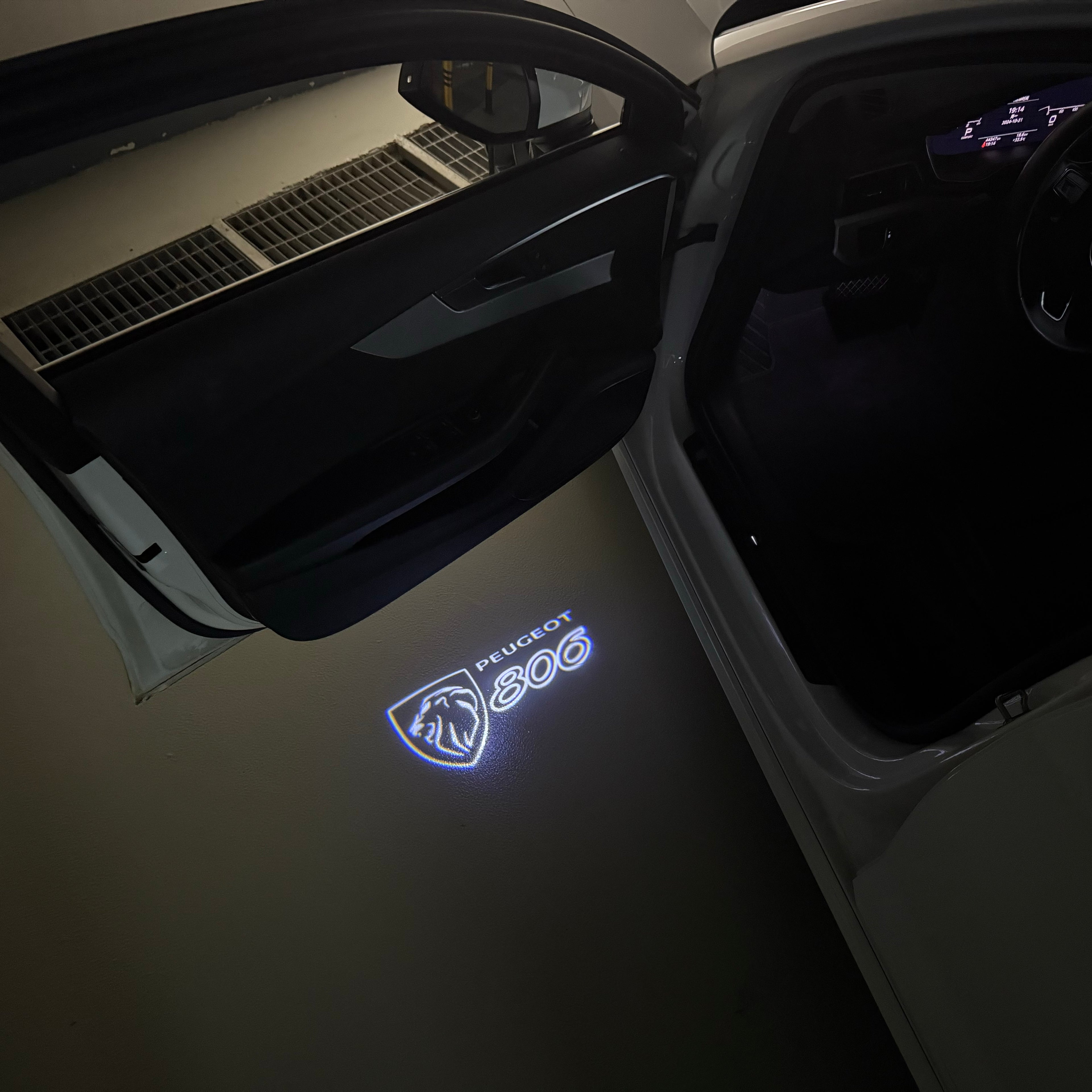 BMW M3 LOGO PROJECTOR LIGHTS Nr.24 (الكمية 1 = 1 مجموعة / 2 أضواء باب)