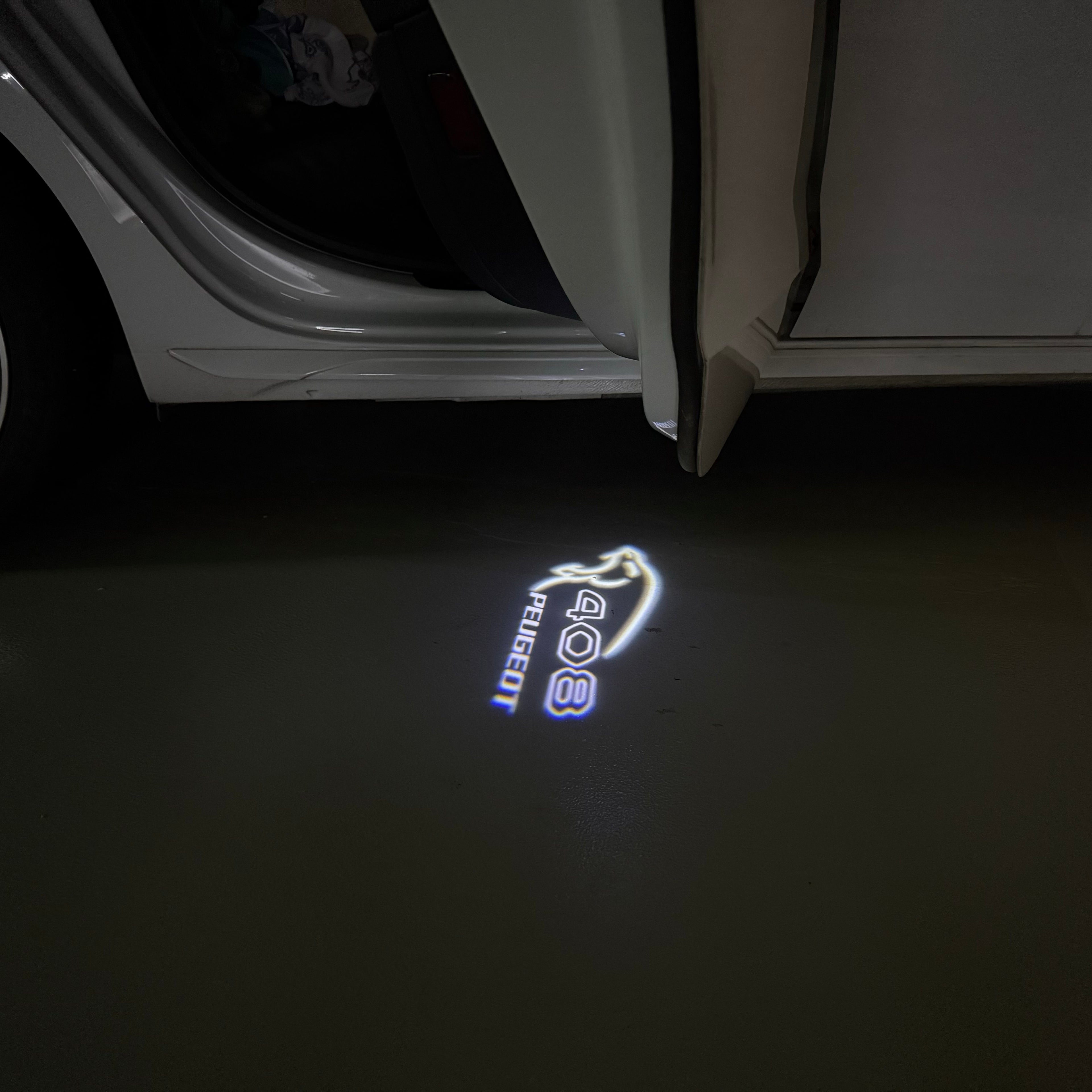 BMW M3 LOGO PROJECTOR LIGHTS Nr.24 (الكمية 1 = 1 مجموعة / 2 أضواء باب)