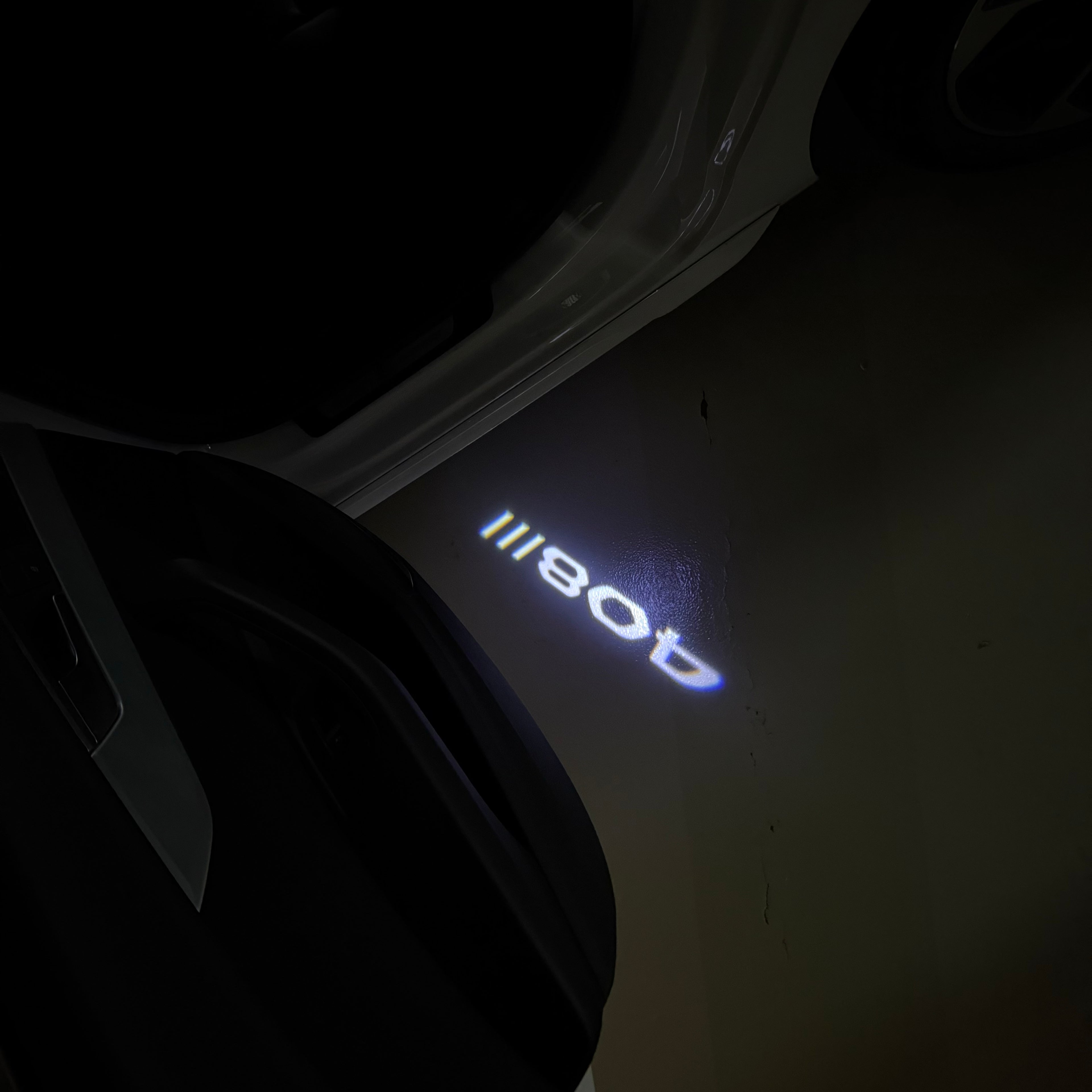 BMW M3 LOGO PROJECTOR LIGHTS Nr.24 (الكمية 1 = 1 مجموعة / 2 أضواء باب)