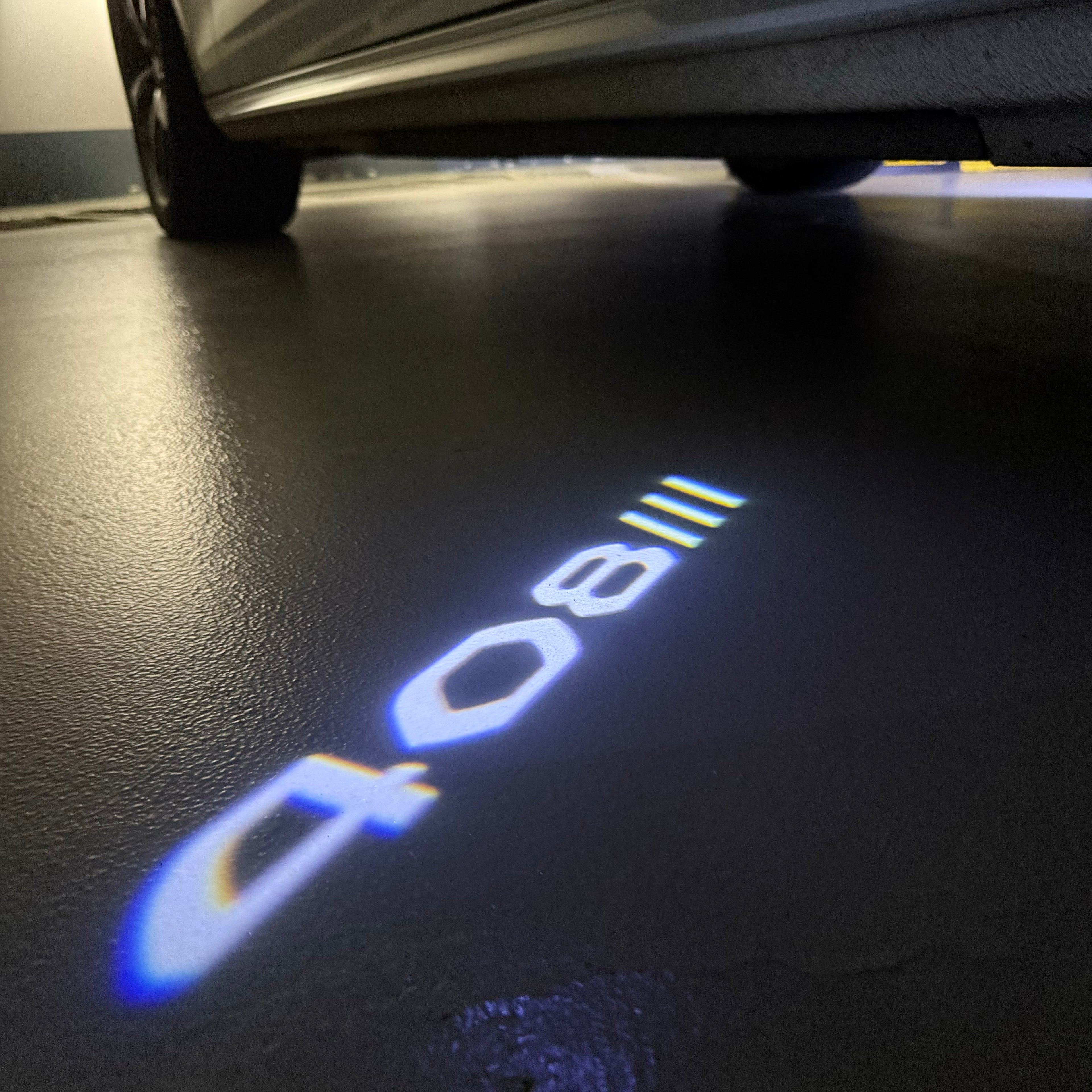 BMW M3 LOGO PROJECTOR LIGHTS Nr.24 (الكمية 1 = 1 مجموعة / 2 أضواء باب)