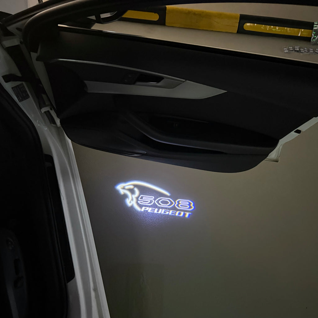 BMW M3 LOGO PROJECTOR LIGHTS Nr.24 (الكمية 1 = 1 مجموعة / 2 أضواء باب)