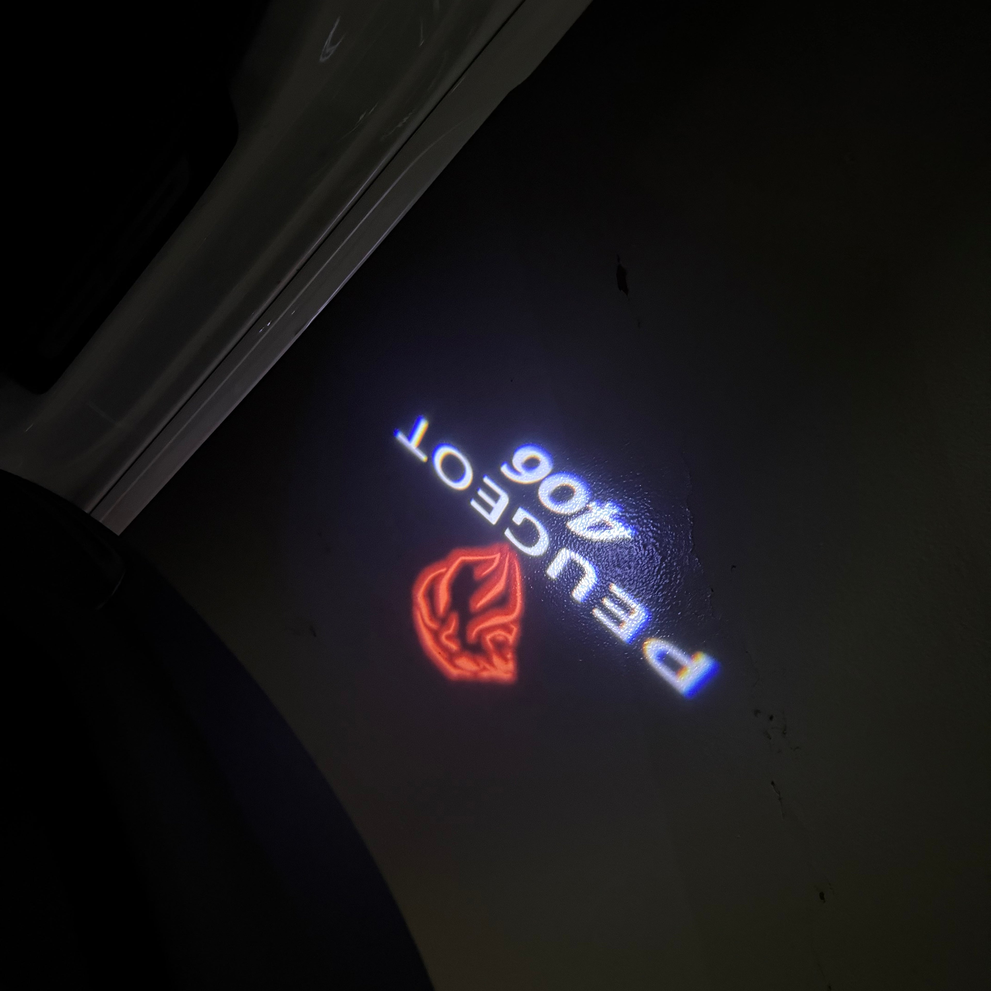 BMW M3 LOGO PROJECTOR LIGHTS Nr.24 (الكمية 1 = 1 مجموعة / 2 أضواء باب)