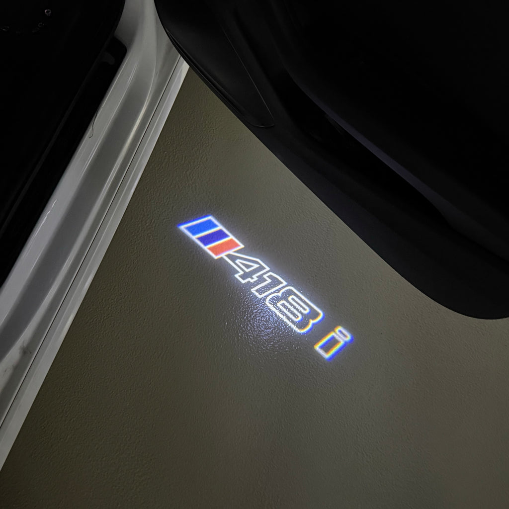 BMW M3 LOGO PROJECTOR LIGHTS Nr.24 (الكمية 1 = 1 مجموعة / 2 أضواء باب)