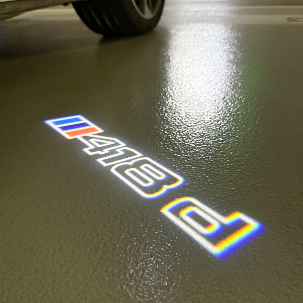 BMW M3 LOGO PROJECTOR LIGHTS Nr.24 (الكمية 1 = 1 مجموعة / 2 أضواء باب)