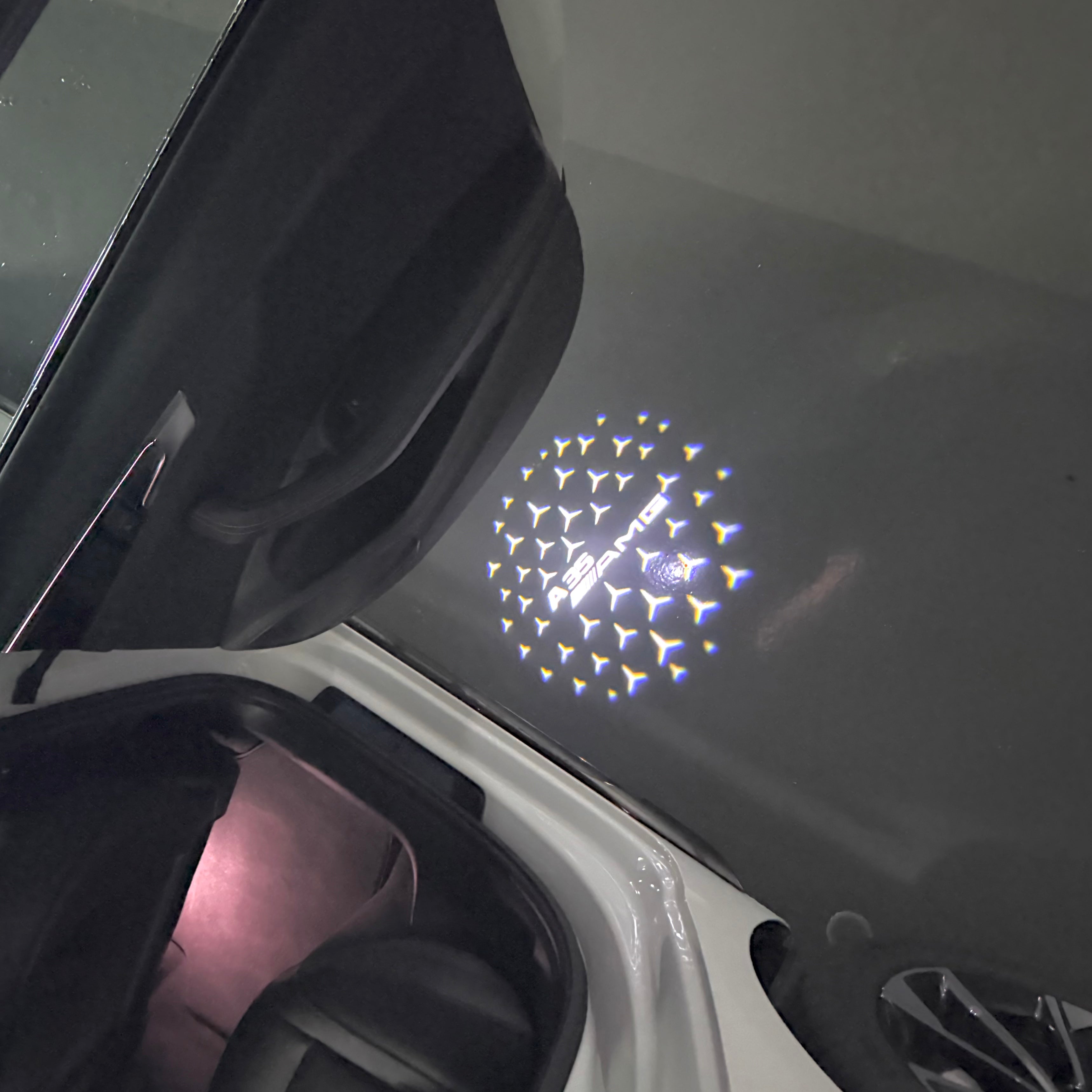 MERCEDES BENZ A35 AMG  LOGO PROJECTOR LIGHTS  (quantity 1 = 1 sets/2 door lights)Nr.03f023