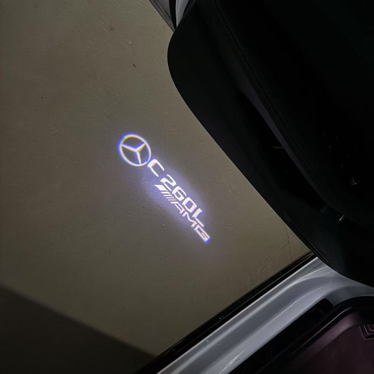 MERCEDES BENZ  C 260L AMG LOGO PROJECTOT LIGHTS  (quantity 1 = 1 sets/2 door lights)Nr.03f031