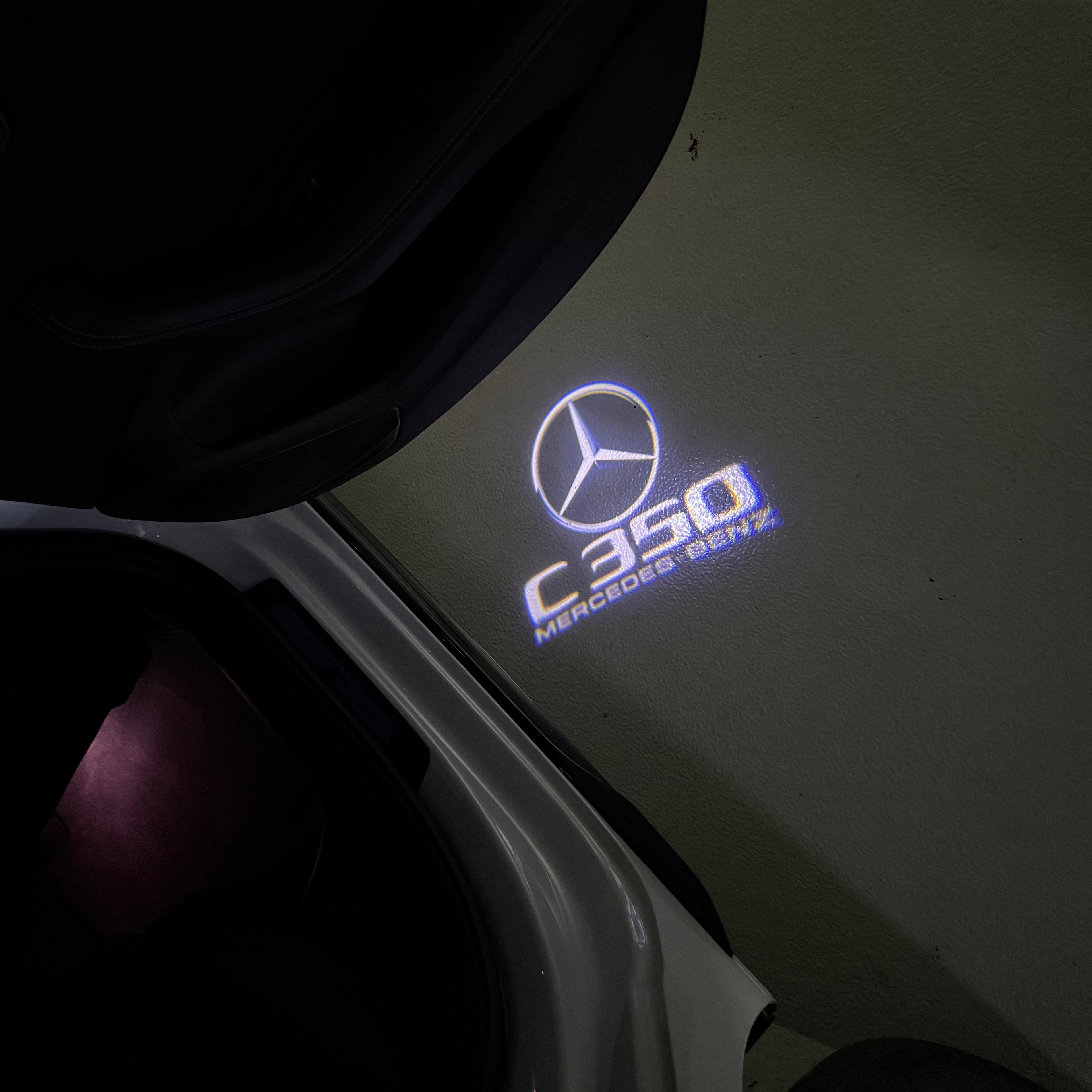 MERCEDES BENZ  C 350 LOGO PROJECTOT LIGHTS  (quantity 1 = 1 sets/2 door lights)Nr.03f040