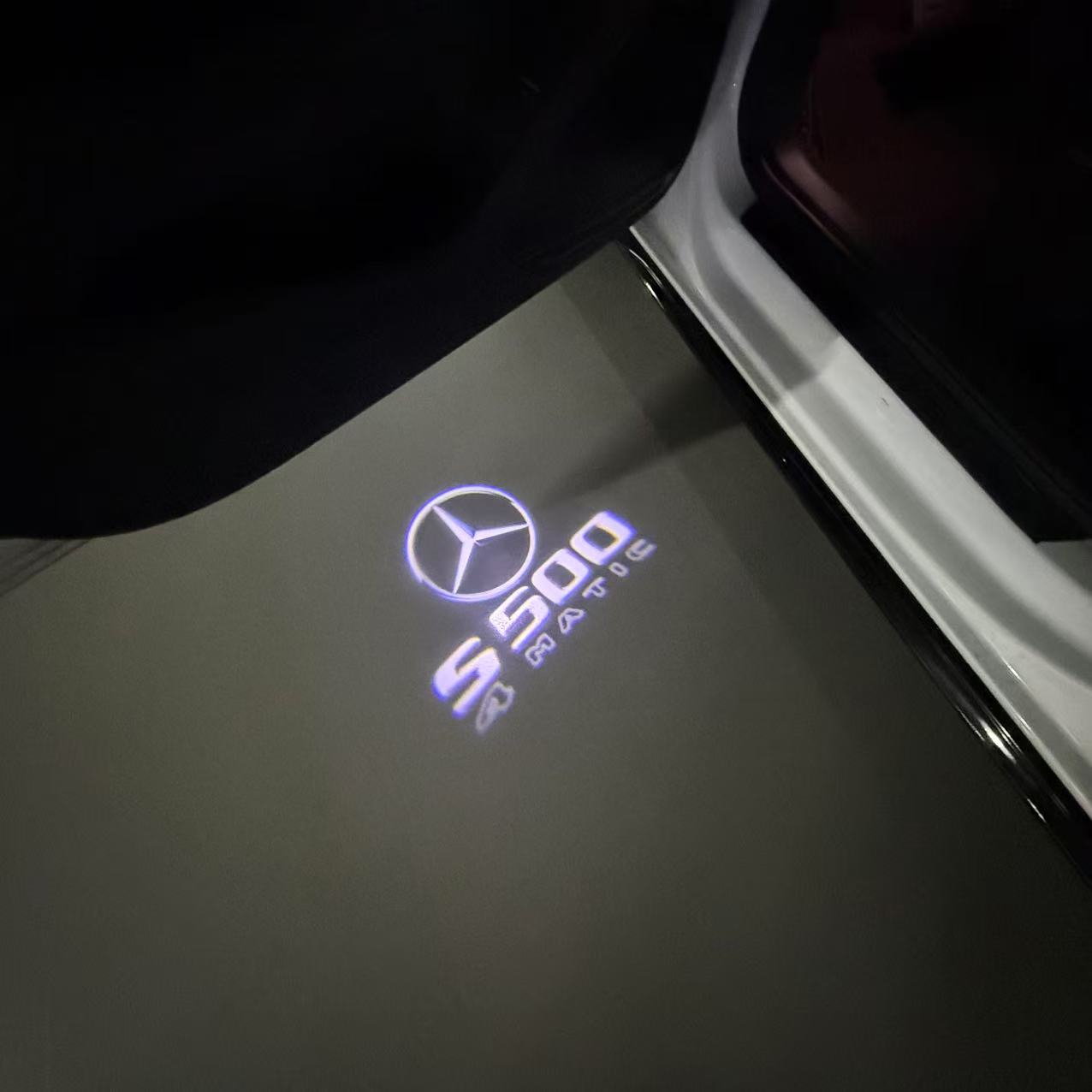 MERCEDES BENZ S 500 LOGO PROJECTOR LIGHTS  (quantity 1 = 1 sets/2 door lights)Nr.03f039