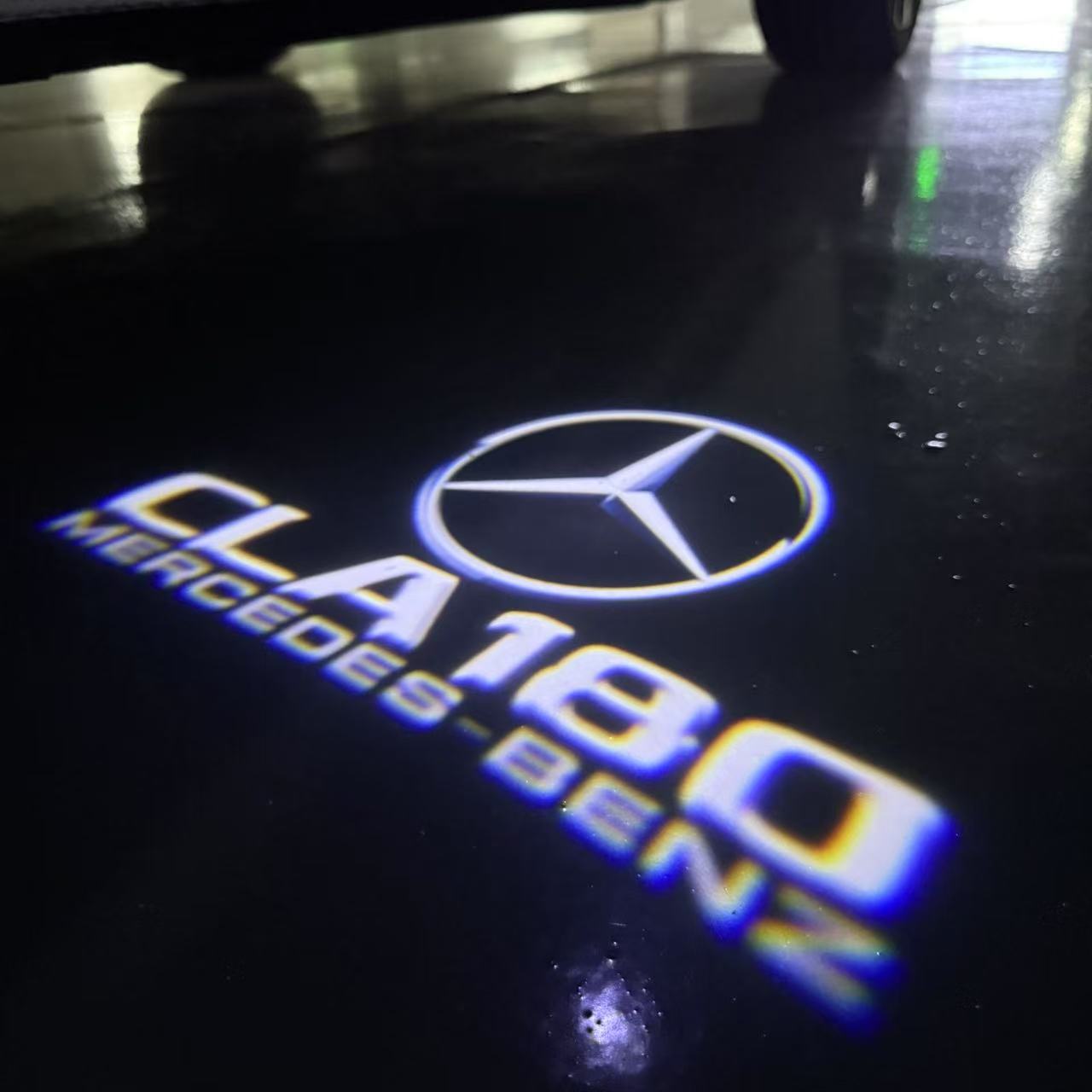 MERCEDES BENZ CLA 180  LOGO PROJECTOT LIGHTS  (quantity 1 = 1 sets/2 door lights)Nr.03f013