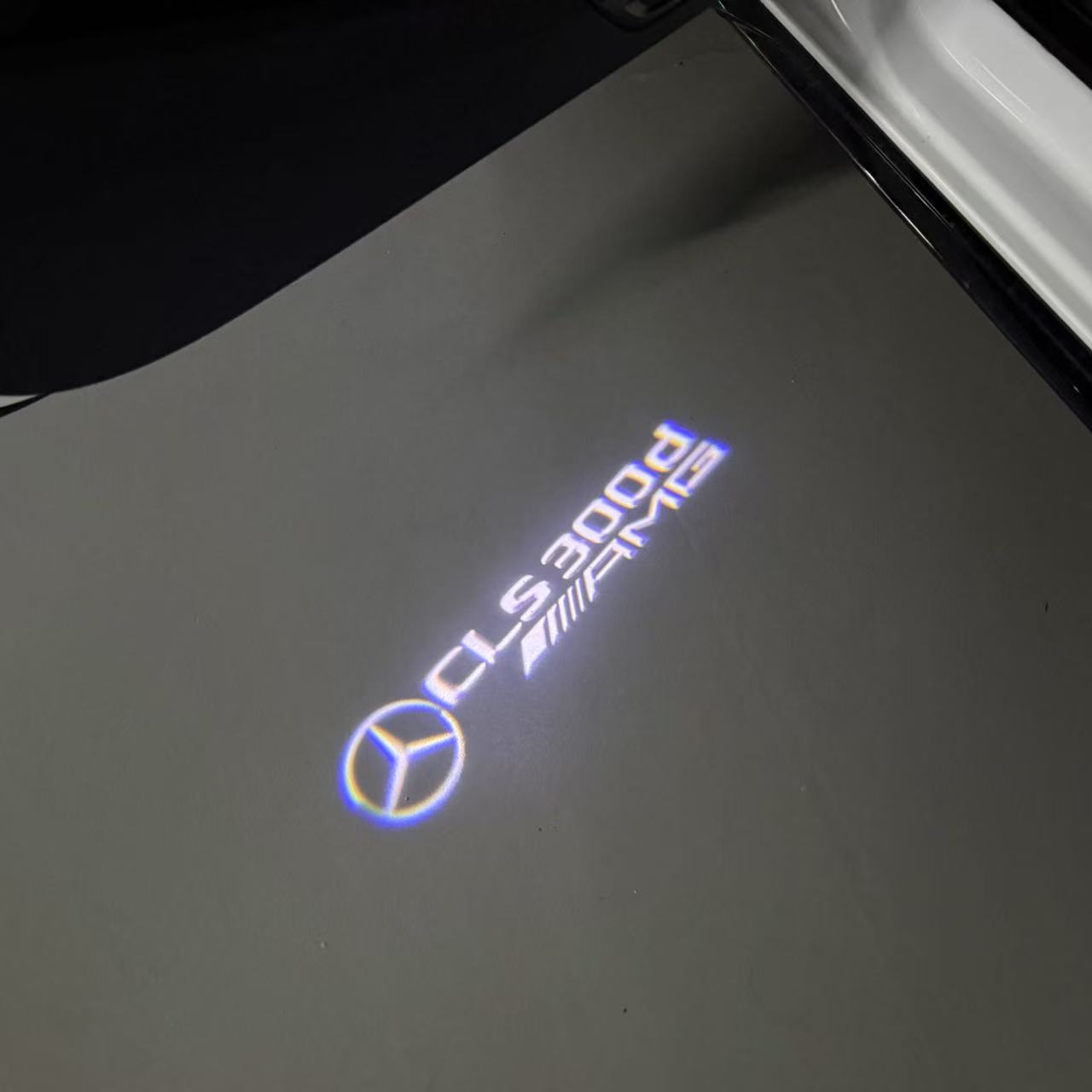 MERCEDES BENZ  CLS 300d AMG LOGO PROJECTOT LIGHTS  (quantity 1 = 1 sets/2 door lights)Nr.03f026