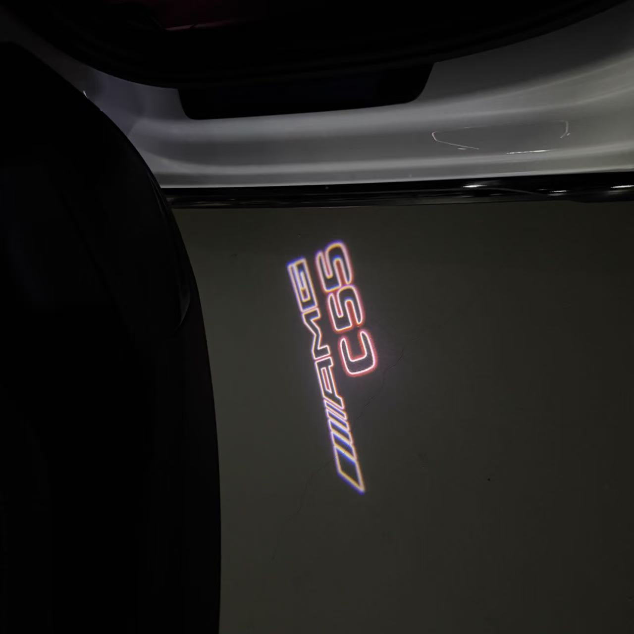 MERCEDES BENZ  C55 AMG LOGO PROJECTOT LIGHTS  (quantity 1 = 1 sets/2 door lights)Nr.03f011