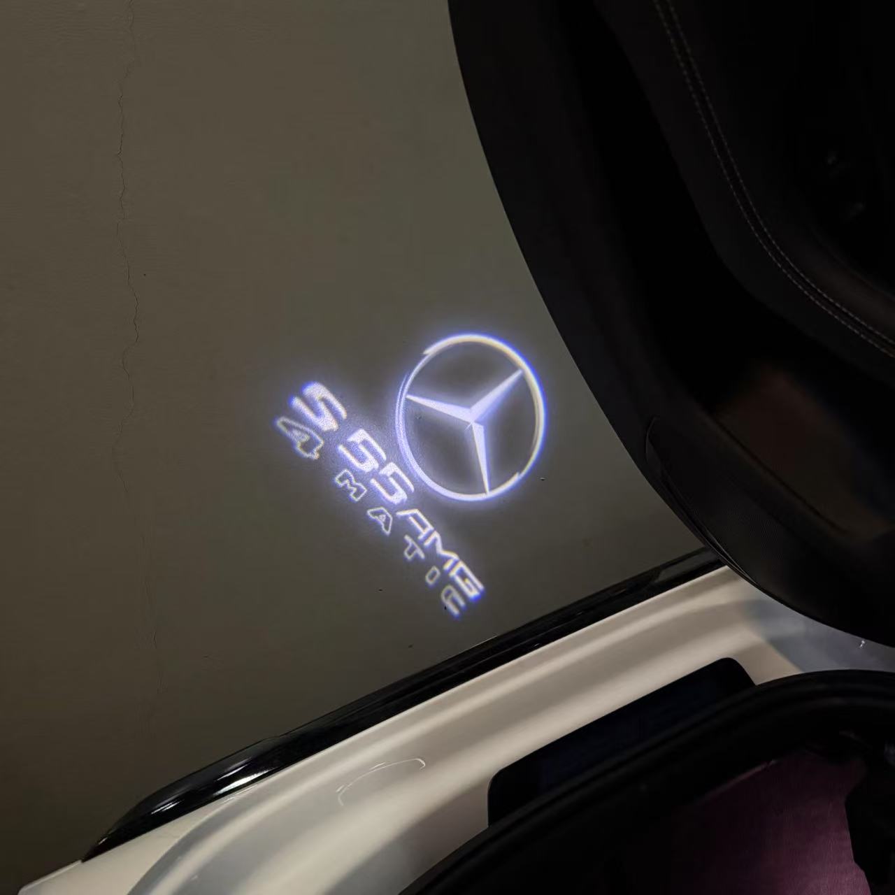 MERCEDES BENZ S 55 AMG LOGO PROJECTOR LIGHTS  (quantity 1 = 1 sets/2 door lights)Nr.03f04