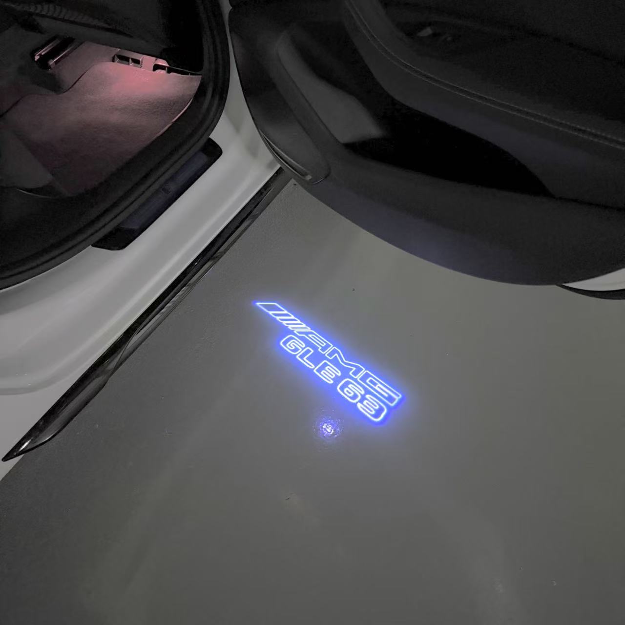 MERCEDES BENZ GLE 63 AMG LOGO PROJECTOR LIGHTS  (quantity 1 = 1 sets/2 door lights)Nr.03f037