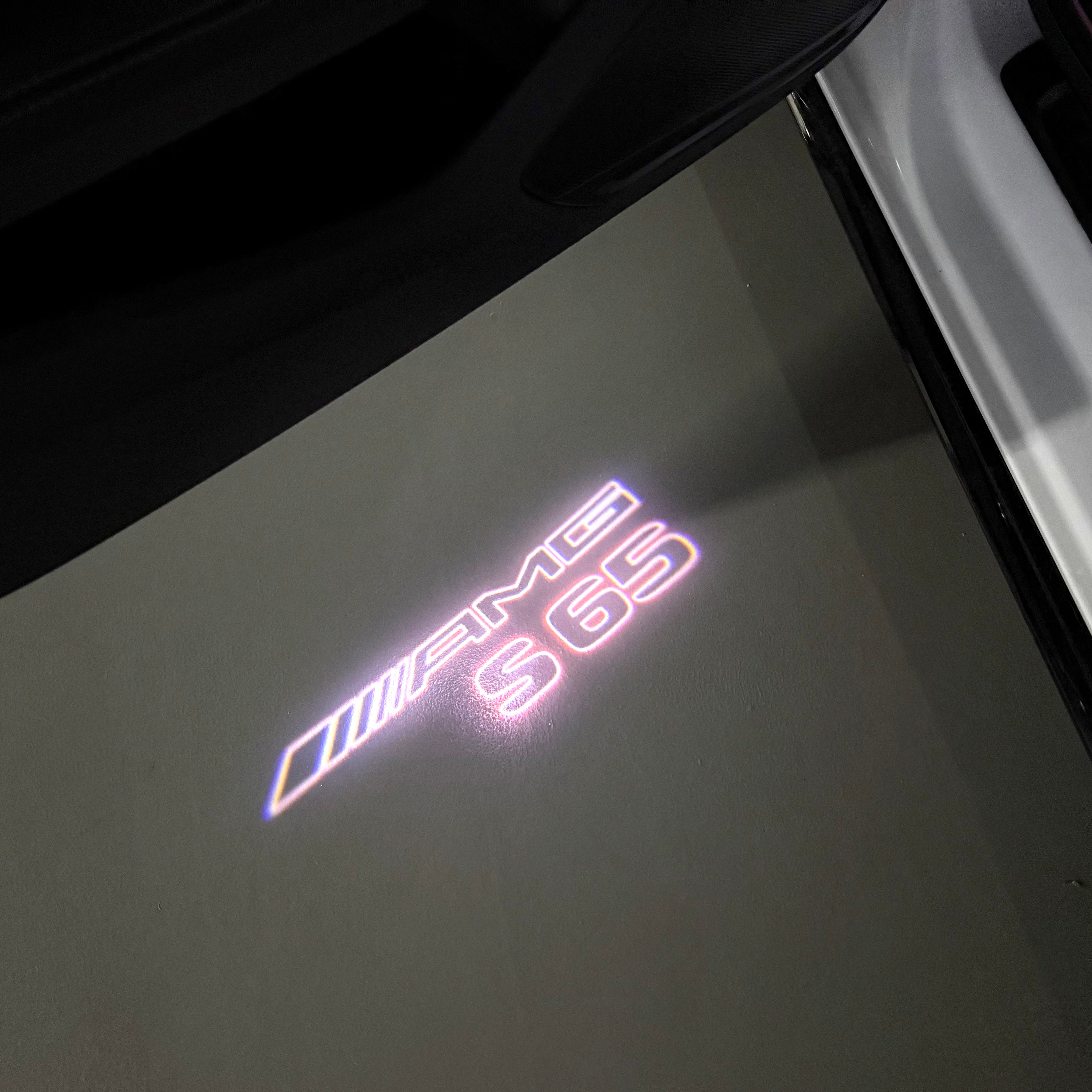 MERCEDES BENZ S 65 AMG LOGO PROJECTOR LIGHTS  (quantity 1 = 1 sets/2 door lights)Nr.03f016