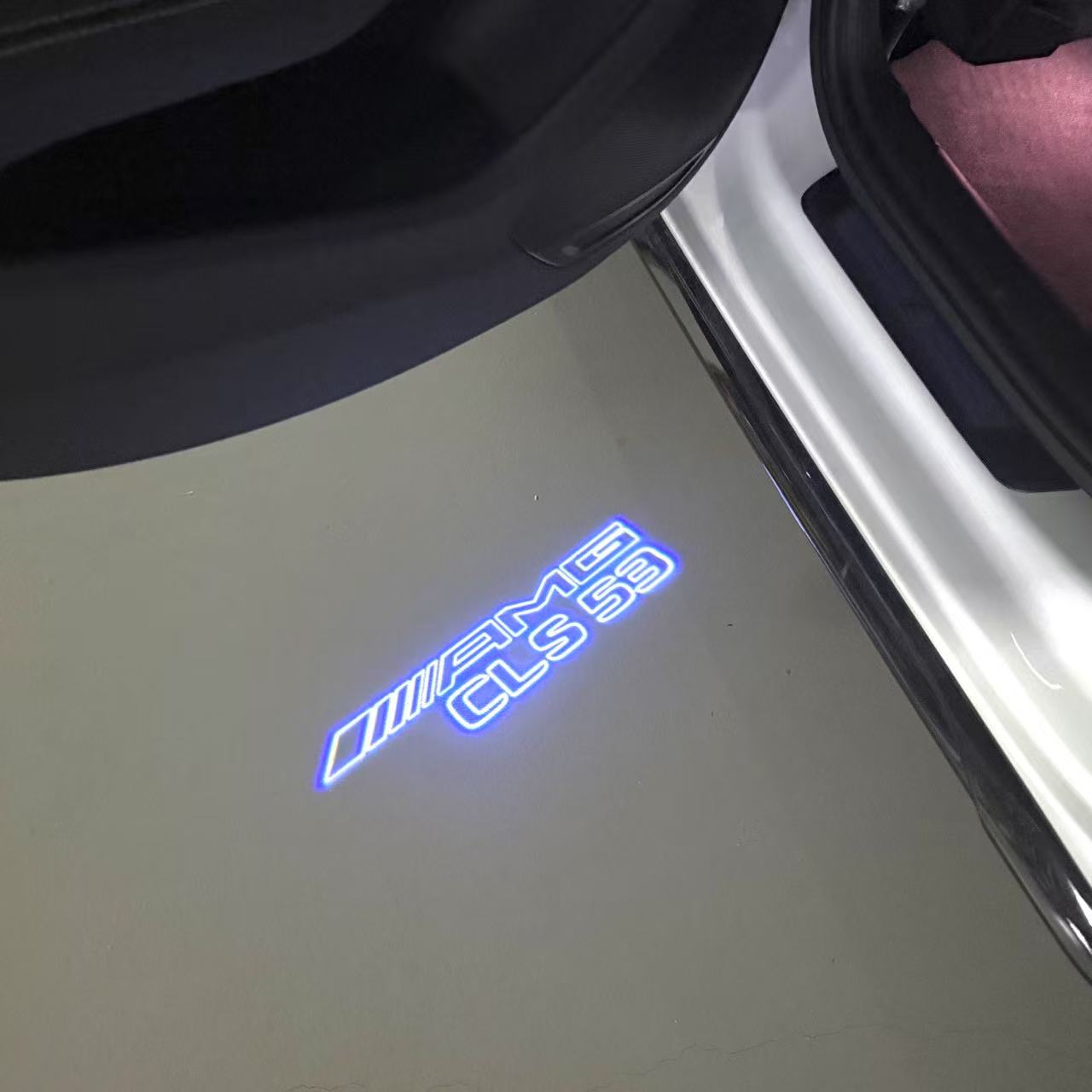 MERCEDES BENZ  CLS 53 AMG LOGO PROJECTOT LIGHTS  (quantity 1 = 1 sets/2 door lights)Nr.03f07